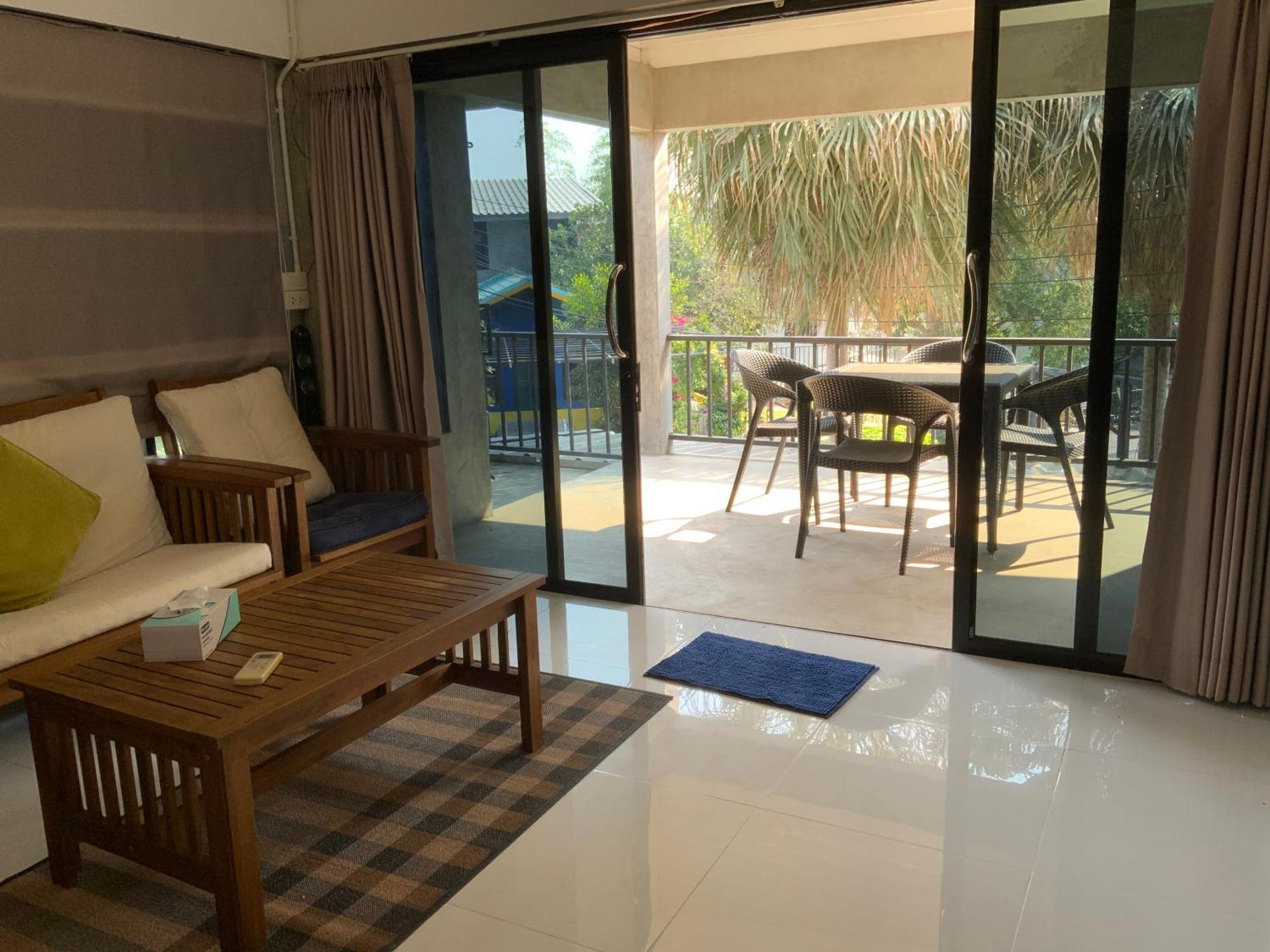 Muang Kosum Morocco Blue Cafe By Chilong River Farm Resort מראה חיצוני תמונה
